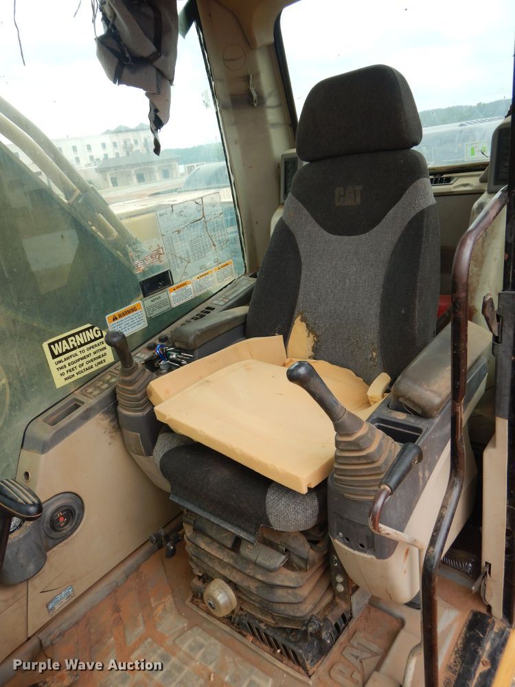 image for item HS9700 2005 Caterpillar 325C L  excavator