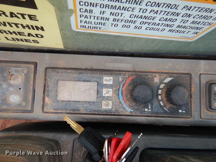 image for item HS9700 2005 Caterpillar 325C L  excavator