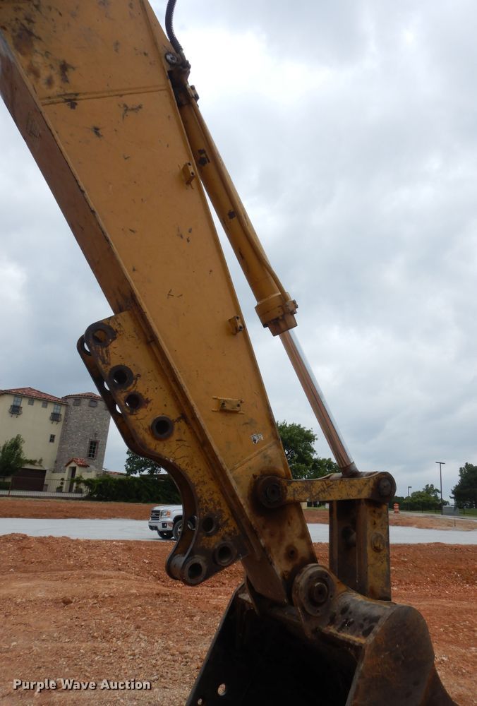 image for item HS9700 2005 Caterpillar 325C L  excavator