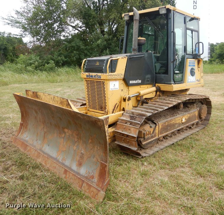 image for item HS9701 2005 Komatsu 39EX  dozer