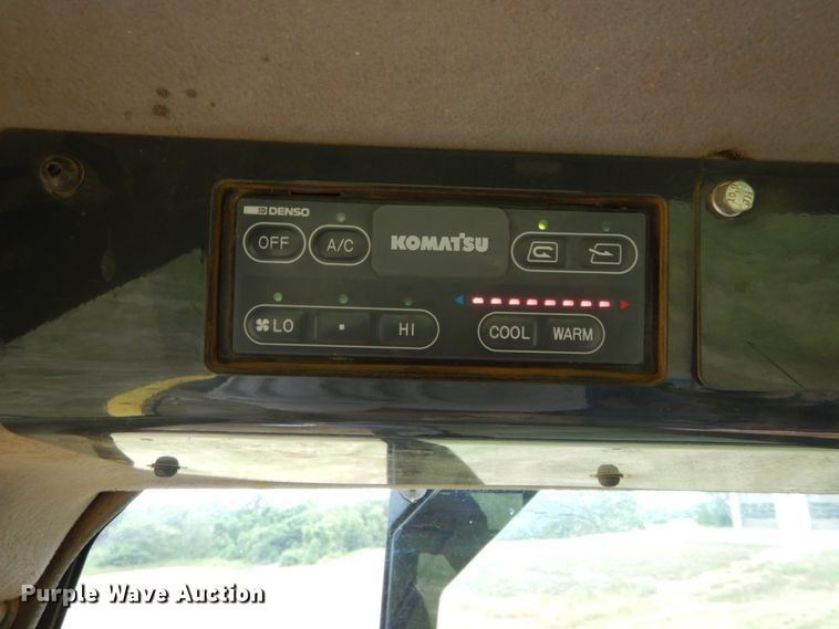 image for item HS9701 2005 Komatsu 39EX  dozer