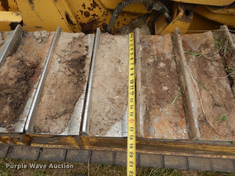 image for item HS9701 2005 Komatsu 39EX  dozer