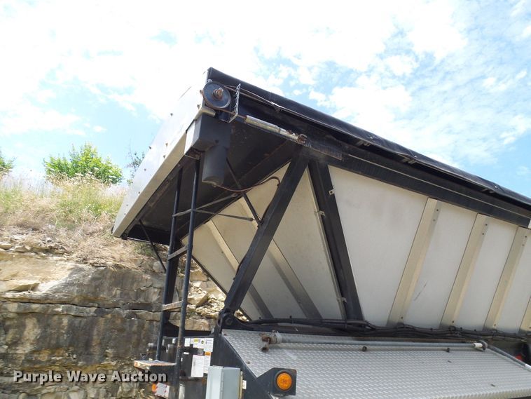 image for item DG1948 2007 Etnyre live bottom trailer