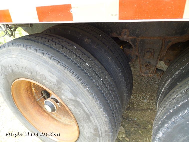 image for item DG1948 2007 Etnyre live bottom trailer