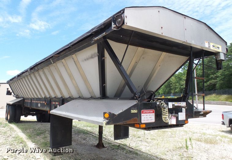 image for item DG1949 2007 Etnyre live bottom trailer