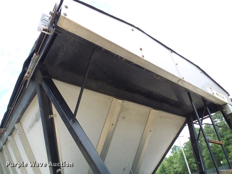 image for item DG1949 2007 Etnyre live bottom trailer