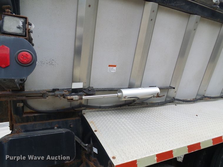 image for item DG1949 2007 Etnyre live bottom trailer