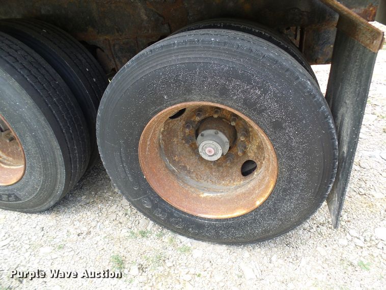 image for item DG1949 2007 Etnyre live bottom trailer