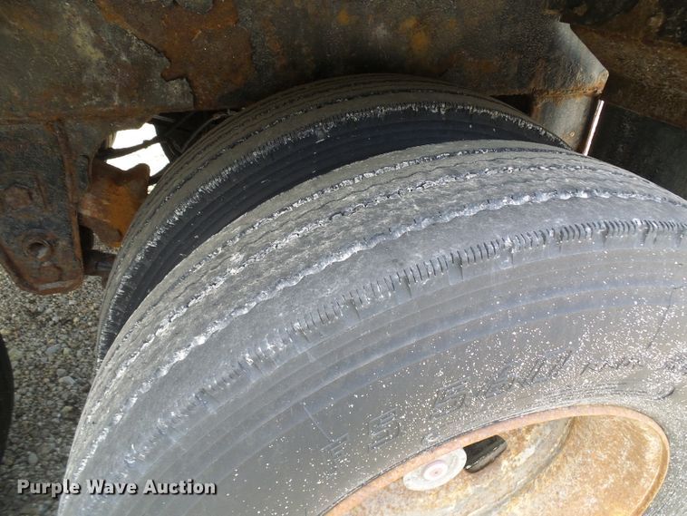 image for item DG1949 2007 Etnyre live bottom trailer