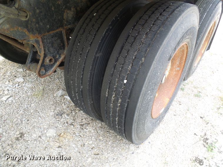 image for item DG1949 2007 Etnyre live bottom trailer