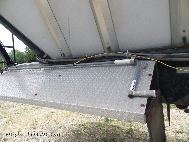 image for item DG1949 2007 Etnyre live bottom trailer