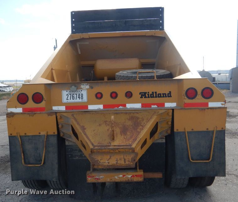 image for item DG4503 2007 Midland MG42 TC3000 bottom dump trailer