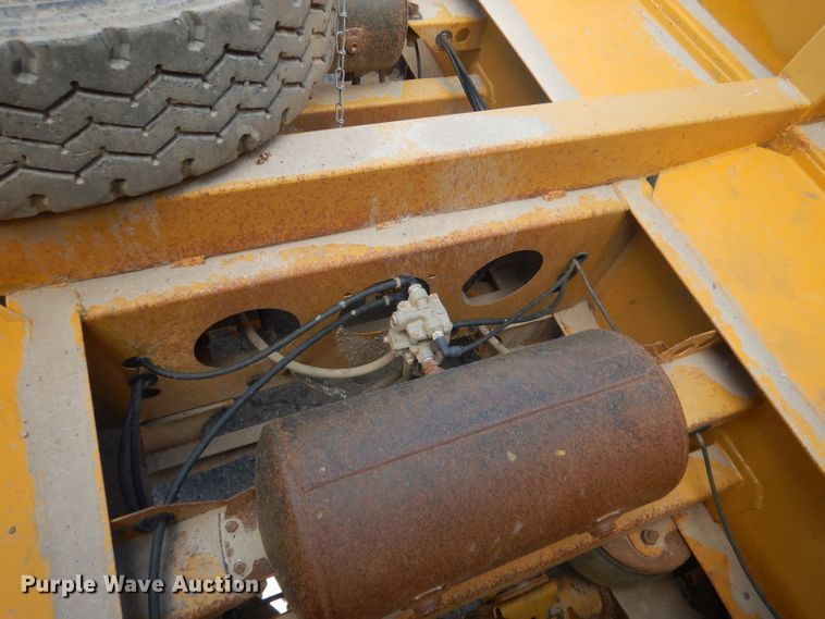 image for item DG4503 2007 Midland MG42 TC3000 bottom dump trailer