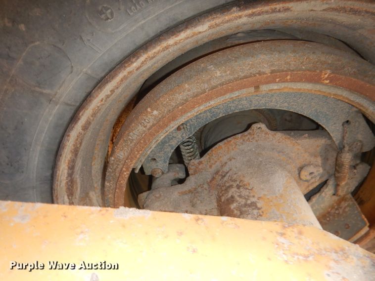 image for item DG4503 2007 Midland MG42 TC3000 bottom dump trailer