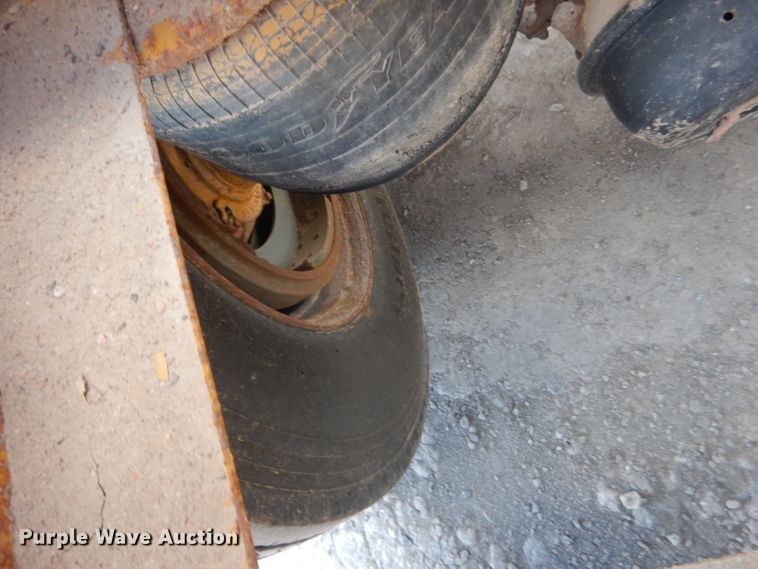 image for item DG4503 2007 Midland MG42 TC3000 bottom dump trailer