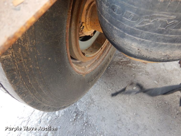 image for item DG4503 2007 Midland MG42 TC3000 bottom dump trailer