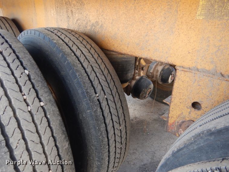 image for item DG4503 2007 Midland MG42 TC3000 bottom dump trailer