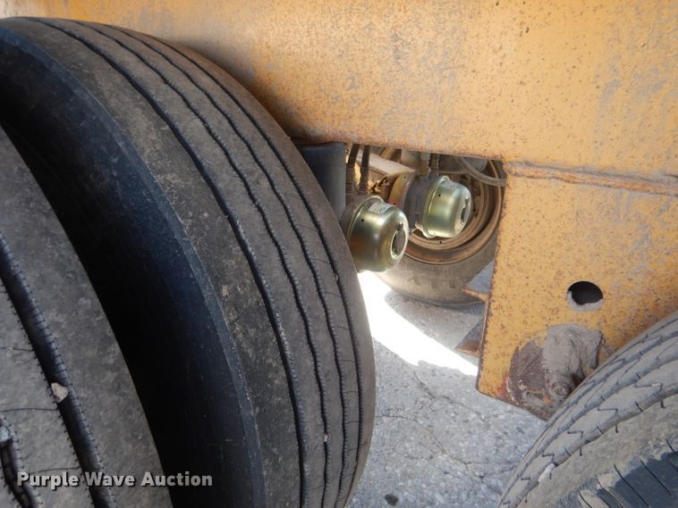 image for item DG4503 2007 Midland MG42 TC3000 bottom dump trailer