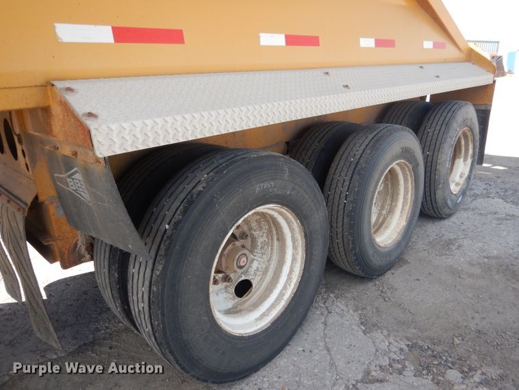 image for item DG4503 2007 Midland MG42 TC3000 bottom dump trailer