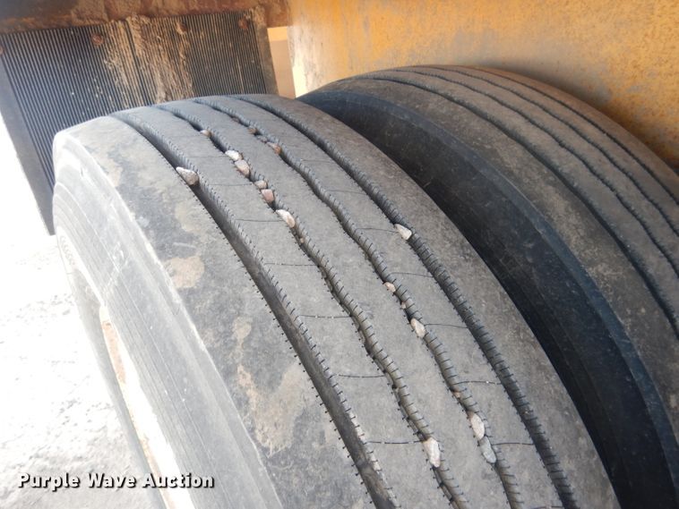 image for item DG4503 2007 Midland MG42 TC3000 bottom dump trailer