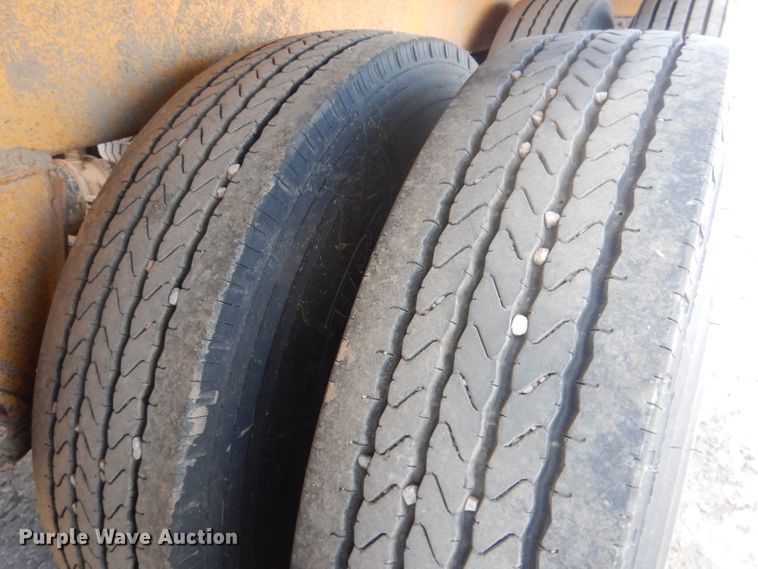 image for item DG4503 2007 Midland MG42 TC3000 bottom dump trailer