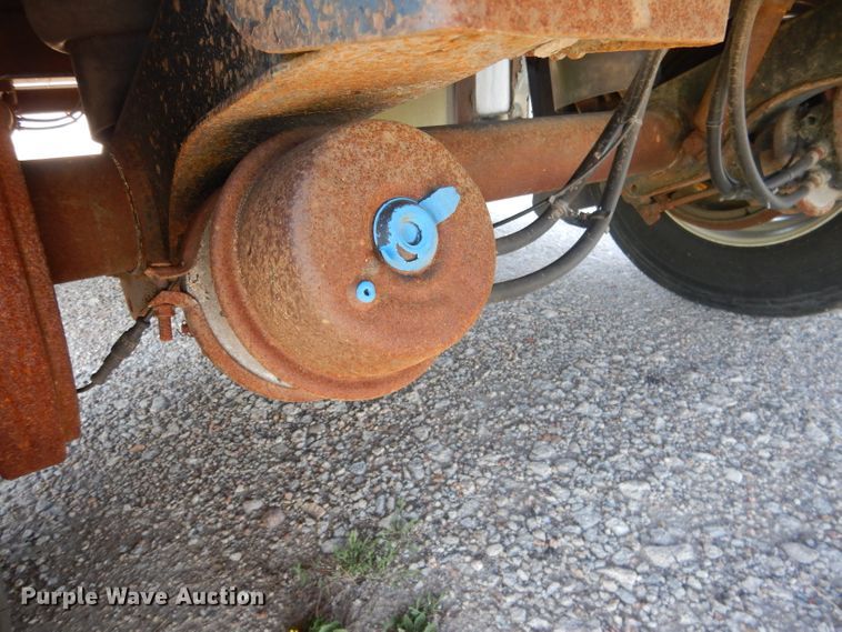 image for item DG5987 2006 Fontaine Renegade conestoga trailer