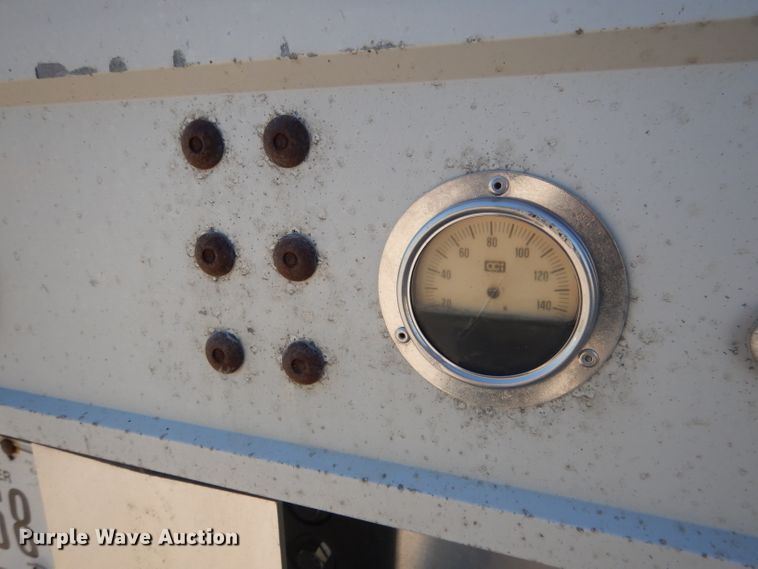 image for item DG5987 2006 Fontaine Renegade conestoga trailer