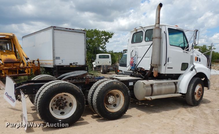 image for item DG6812 2000 Sterling A-Line  semi truck