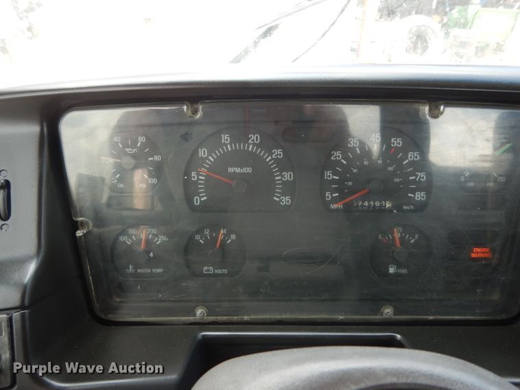 image for item DG6812 2000 Sterling A-Line  semi truck