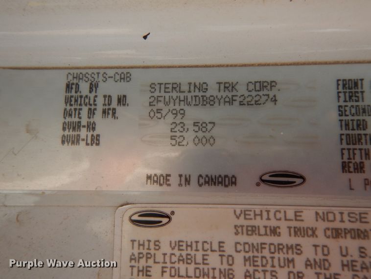 image for item DG6812 2000 Sterling A-Line  semi truck