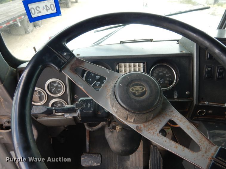 image for item DG6814 2002 Mack RD688S dump truck