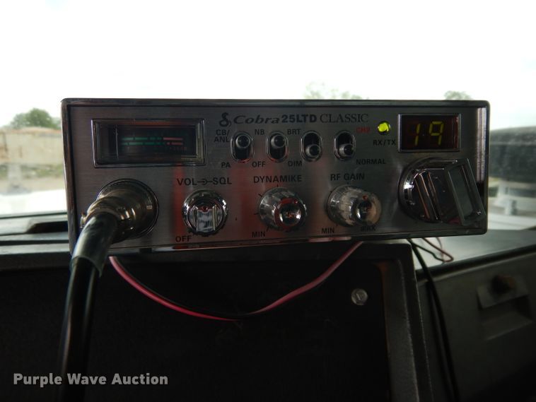 image for item DG6814 2002 Mack RD688S dump truck