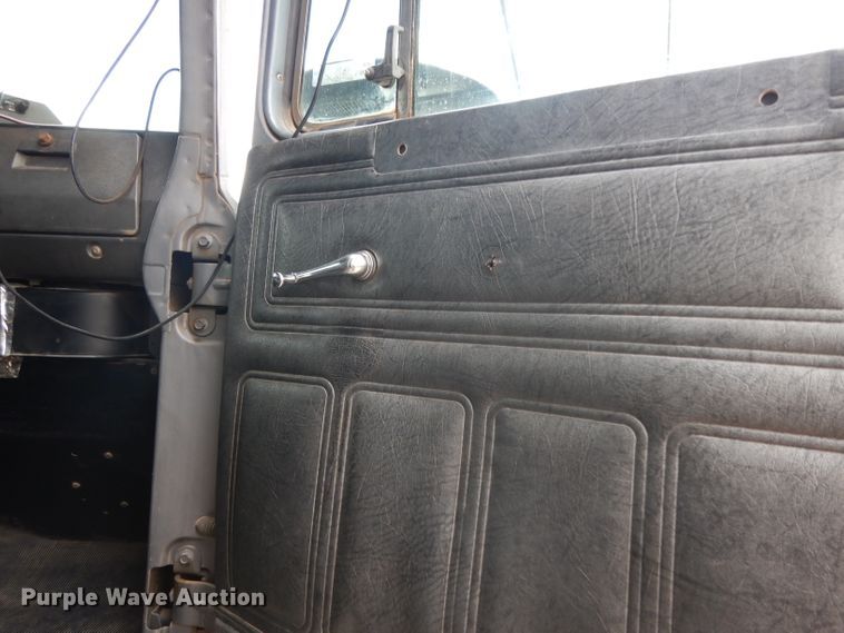 image for item DG6814 2002 Mack RD688S dump truck