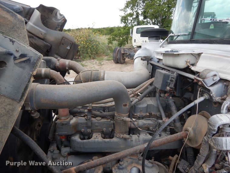 image for item DG6814 2002 Mack RD688S dump truck