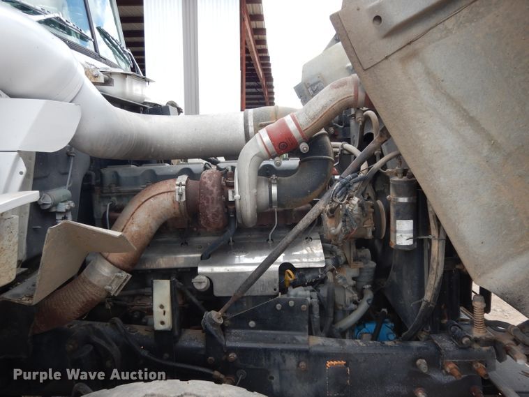 image for item DG6814 2002 Mack RD688S dump truck