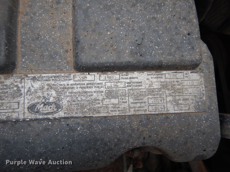 image for item DG6814 2002 Mack RD688S dump truck