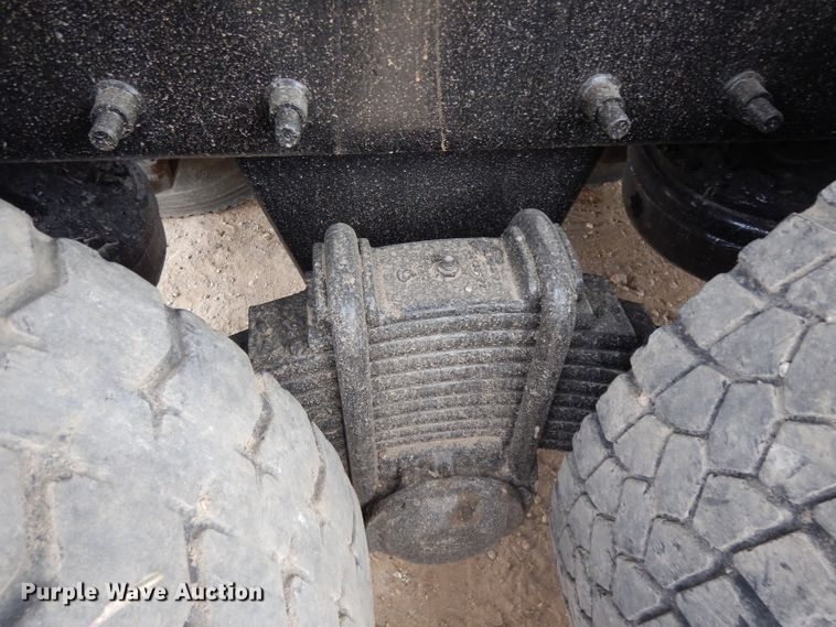 image for item DG6814 2002 Mack RD688S dump truck