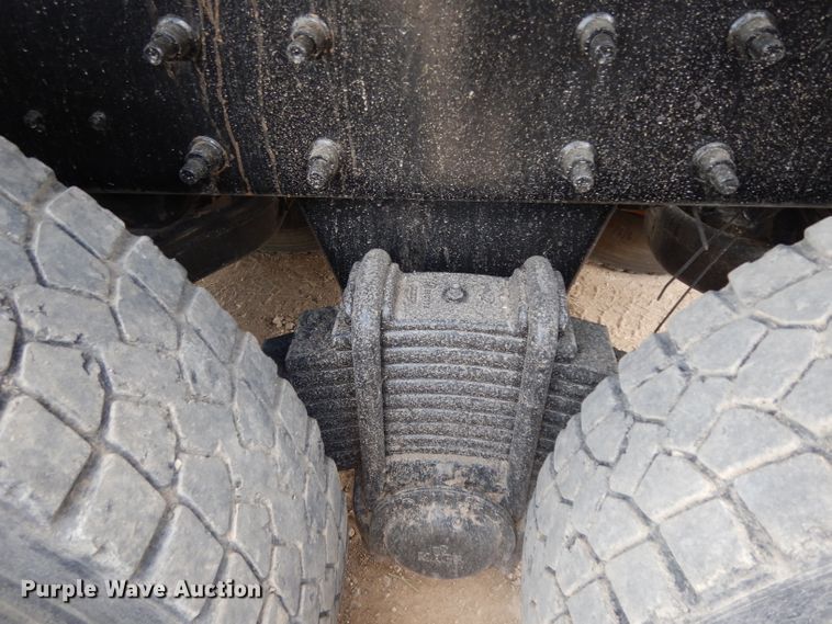 image for item DG6814 2002 Mack RD688S dump truck