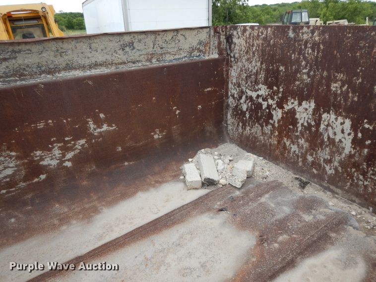 image for item DG6814 2002 Mack RD688S dump truck