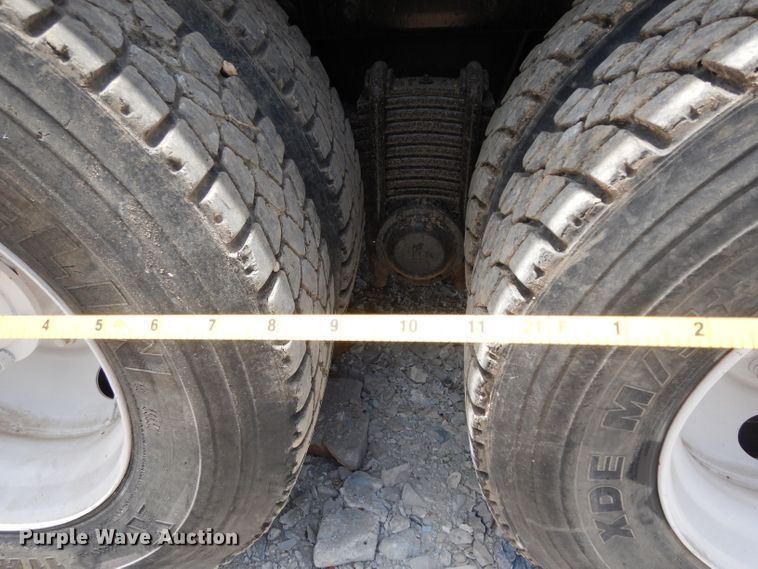 image for item DG6814 2002 Mack RD688S dump truck