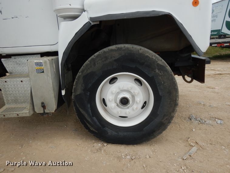 image for item DG6814 2002 Mack RD688S dump truck