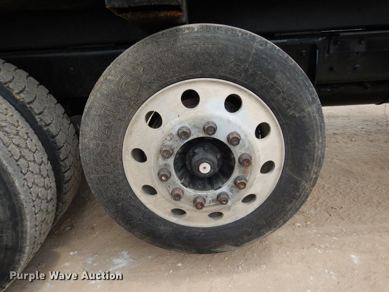 image for item DG6814 2002 Mack RD688S dump truck