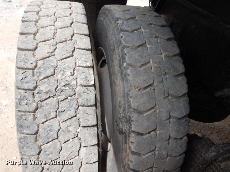 image for item DG6814 2002 Mack RD688S dump truck