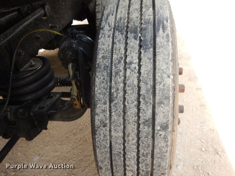 image for item DG6814 2002 Mack RD688S dump truck