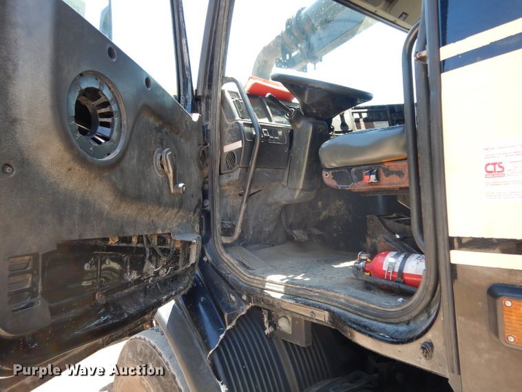 image for item DG6825 2003 Volvo VE D12  sewer jetter / vacuum truck