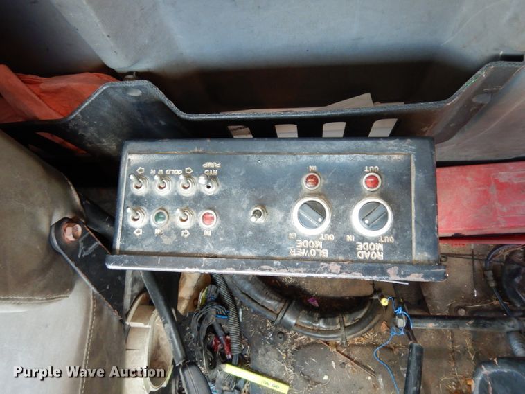 image for item DG6825 2003 Volvo VE D12  sewer jetter / vacuum truck