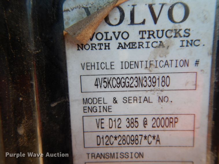 image for item DG6825 2003 Volvo VE D12  sewer jetter / vacuum truck