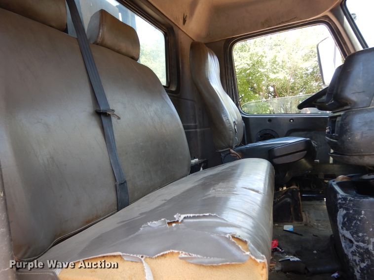 image for item DG6825 2003 Volvo VE D12  sewer jetter / vacuum truck