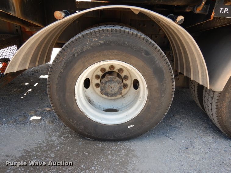 image for item DG6825 2003 Volvo VE D12  sewer jetter / vacuum truck