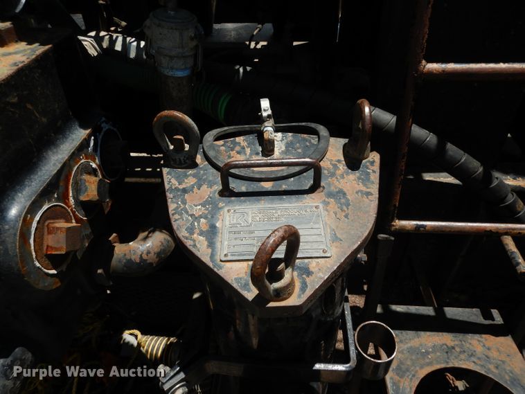 image for item DG6825 2003 Volvo VE D12  sewer jetter / vacuum truck